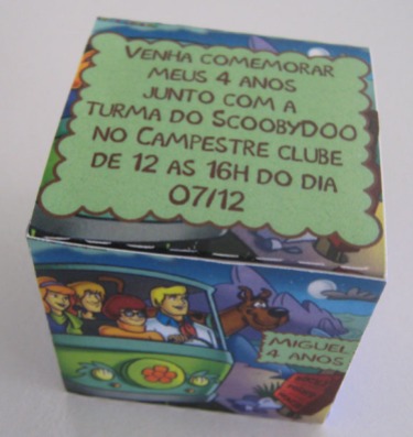 http://www.elo7.com.br/25-convites-ou-lembrancinhas-caixa-cubo/dp/2FAA0D
